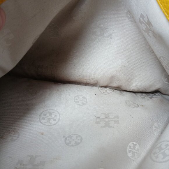 Tory Burch Yellow Leather Crossbody Bag with Tassels - Picture 4 of 9